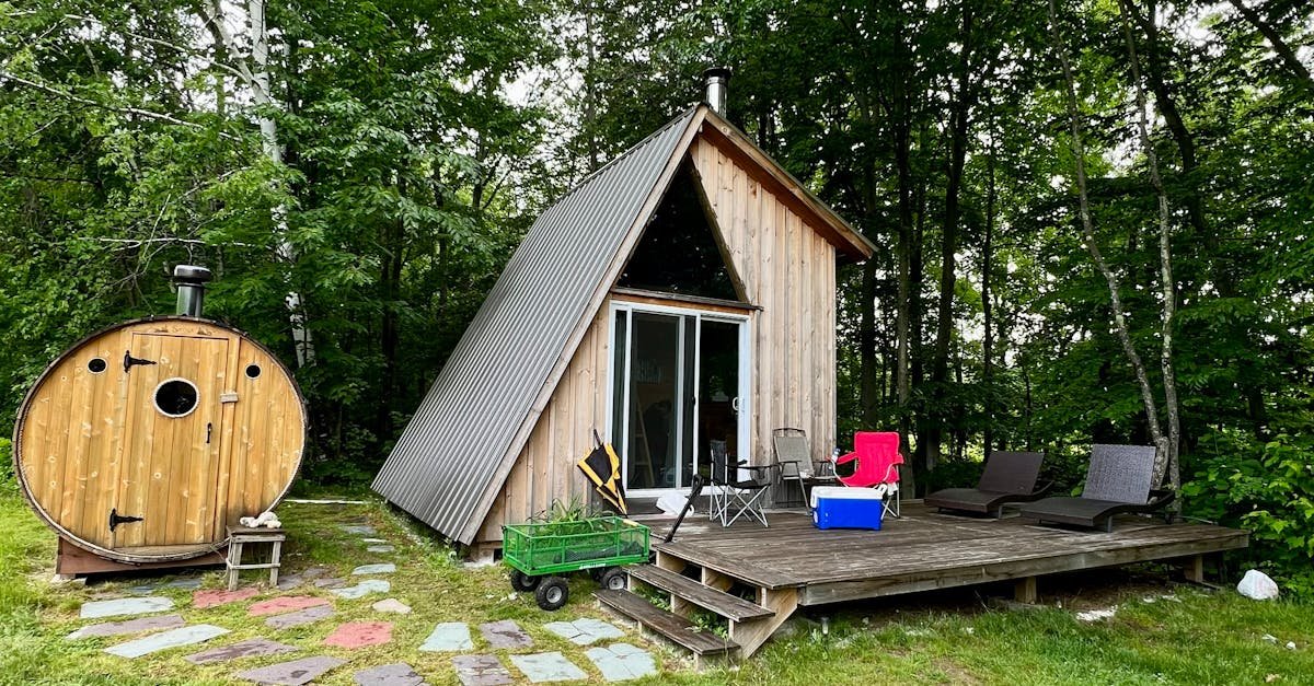 How can we live sustainably off the grid?